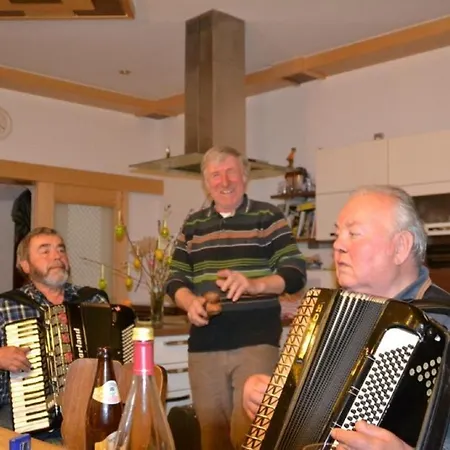 Erlebnispension Zum Wanderer Sepp Gæstehus 4*