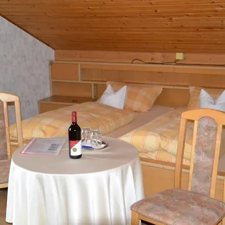 Erlebnispension Zum Wanderer Sepp Guest house Arnbruck